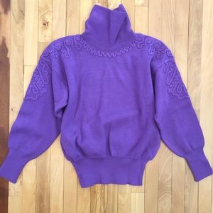 Vintage appliqué apres ski sweater